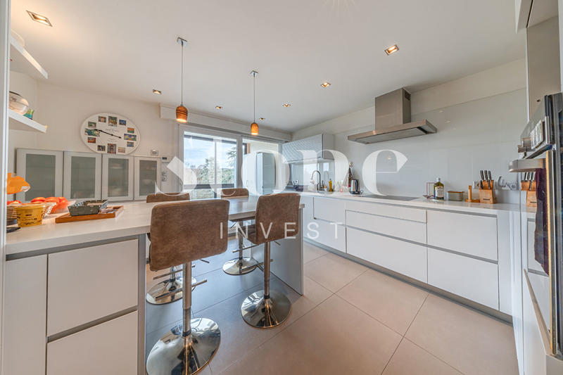 Appartement - 132 m² - 4 pièces