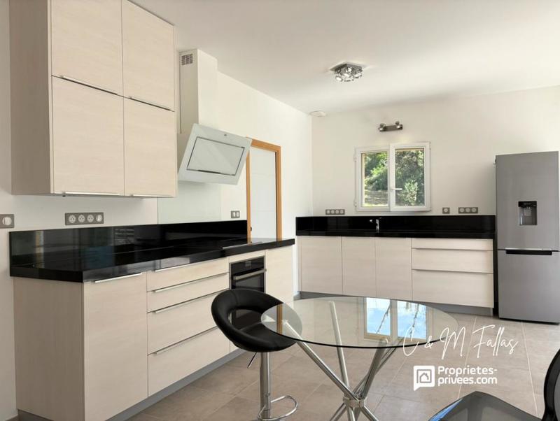 Maison - 120 m² - 4 pièces