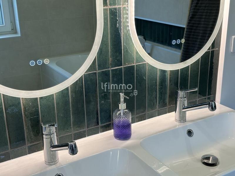 Maison - 111 m² - 5 pièces