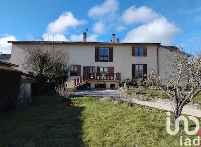 Maison de village - 234 m² - 10 pièces