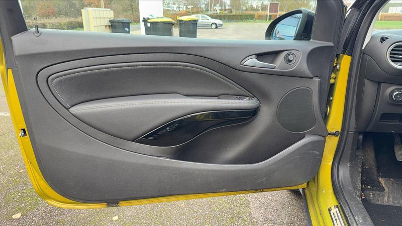 Opel Adam 1.4 Twinport 87 Rocks Swingtop