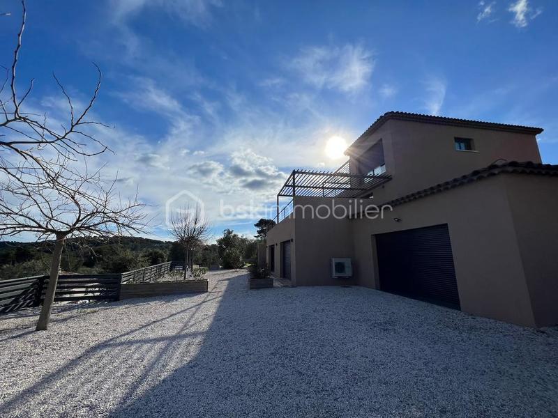 Maison d'architecte - 255 m² - 7 pièces