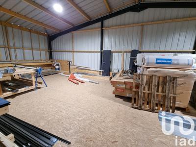 Maison - 600 m² - 4 pièces