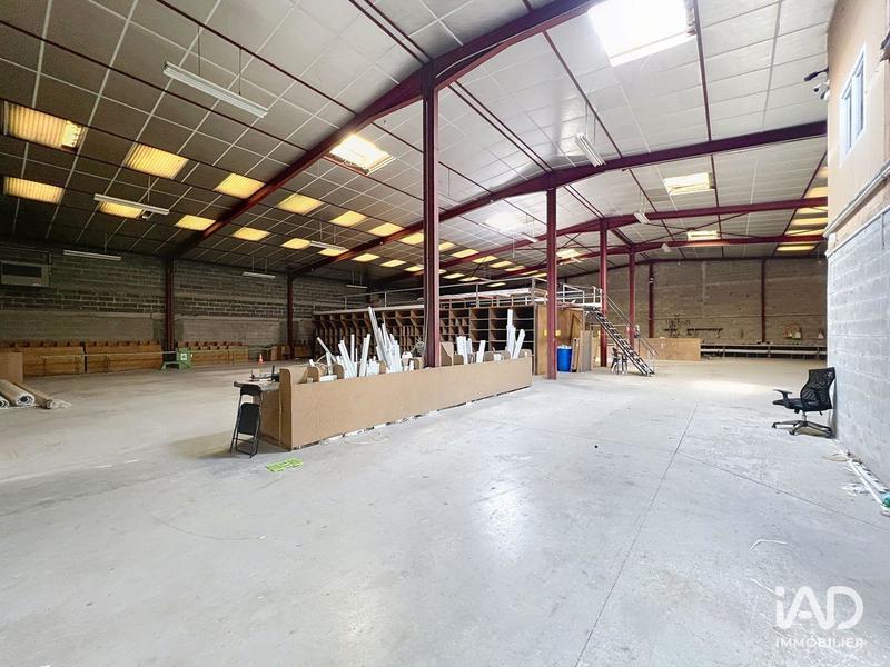 Local commercial - 1 345 m²