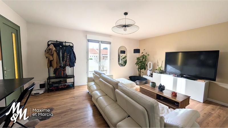 Maison - 99 m² - 5 pièces