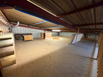 Entrepôt - 120 m²