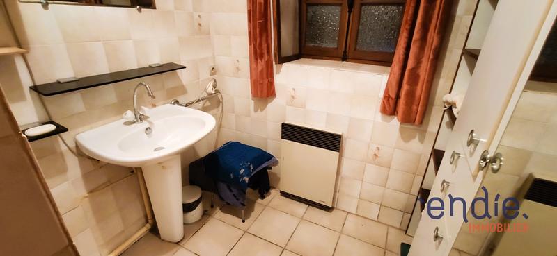 Maison - 225 m² - 10 pièces