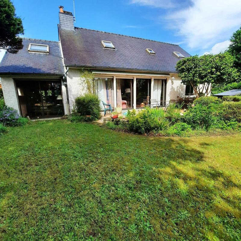 Maison - 164 m² - 9 pièces