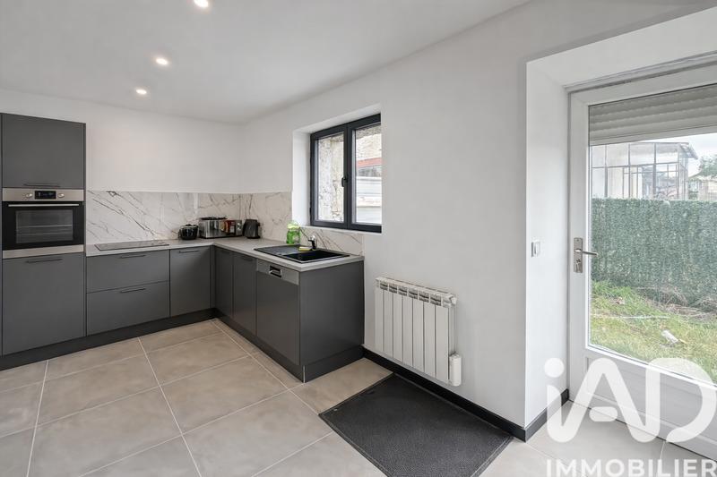 Maison - 95 m² - 5 pièces