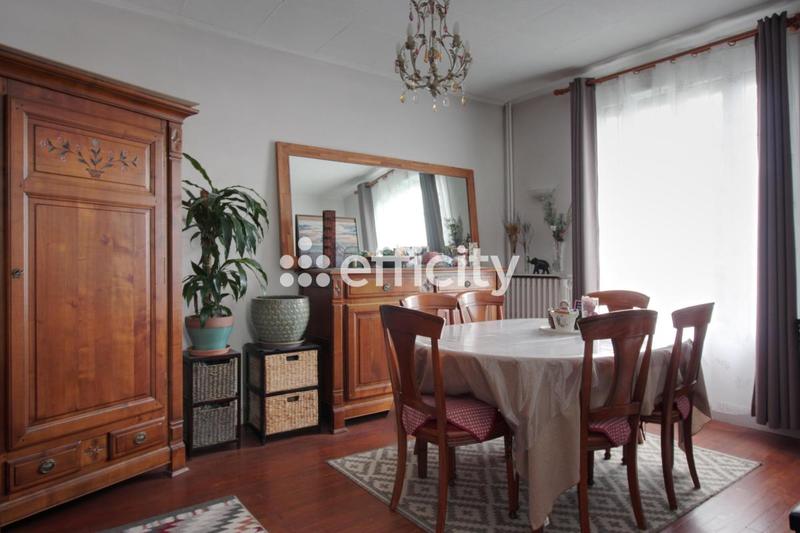 Maison - 140 m² - 7 pièces