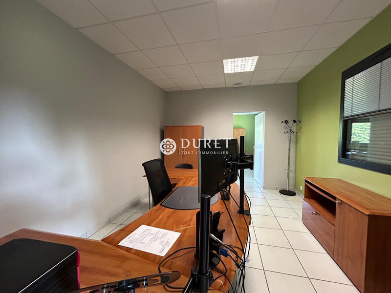 Bureau - 228 m²