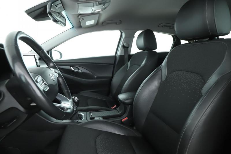 Hyundai i30 Fastback 1.4 t-GDi Creative 140 ch