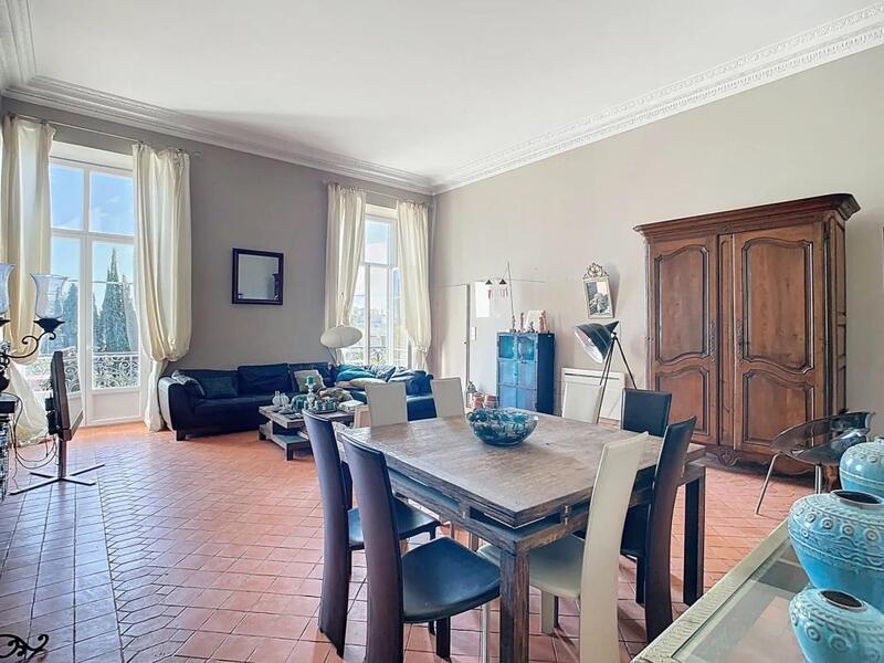 Appartement - 156 m² - 5 pièces