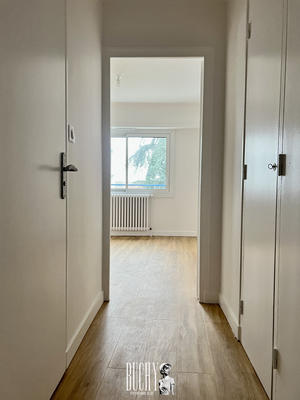Appartement - 60 m² - 4 pièces