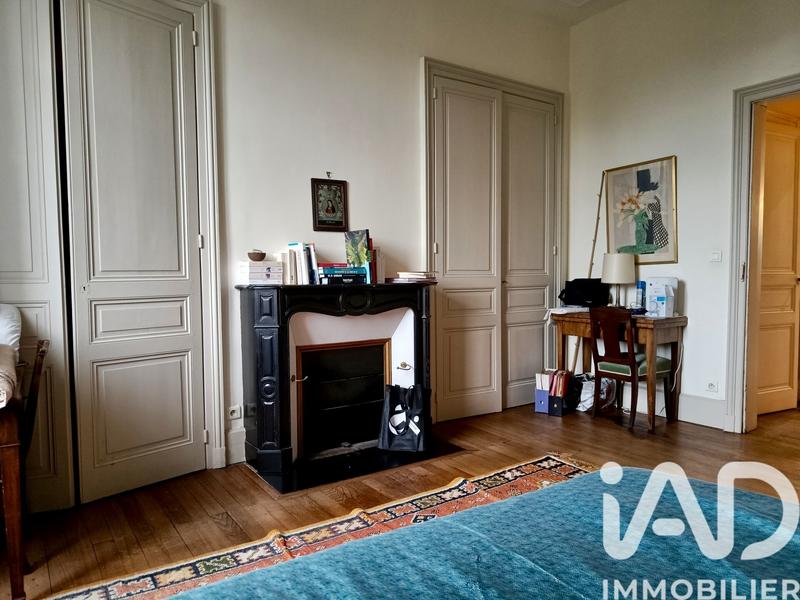 Maison de ville - 239 m² - 9 pièces