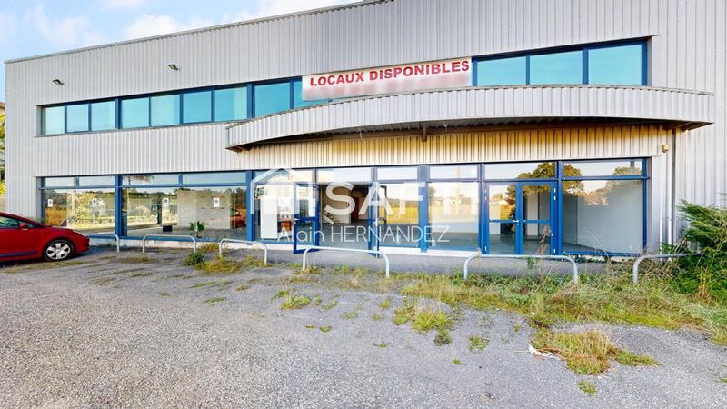 Local commercial - 840 m² - 2 pièces