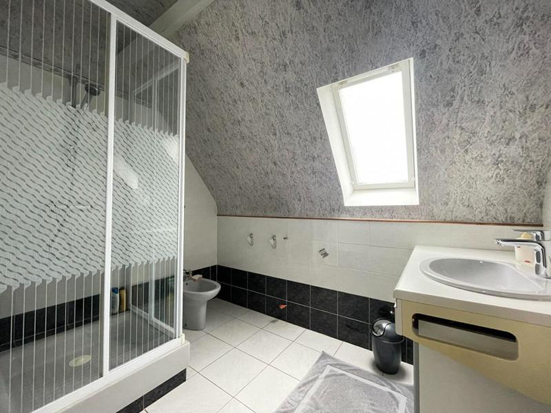 Maison - 172 m² - 8 pièces