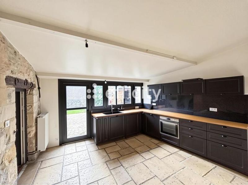 Maison - 110 m² - 5 pièces