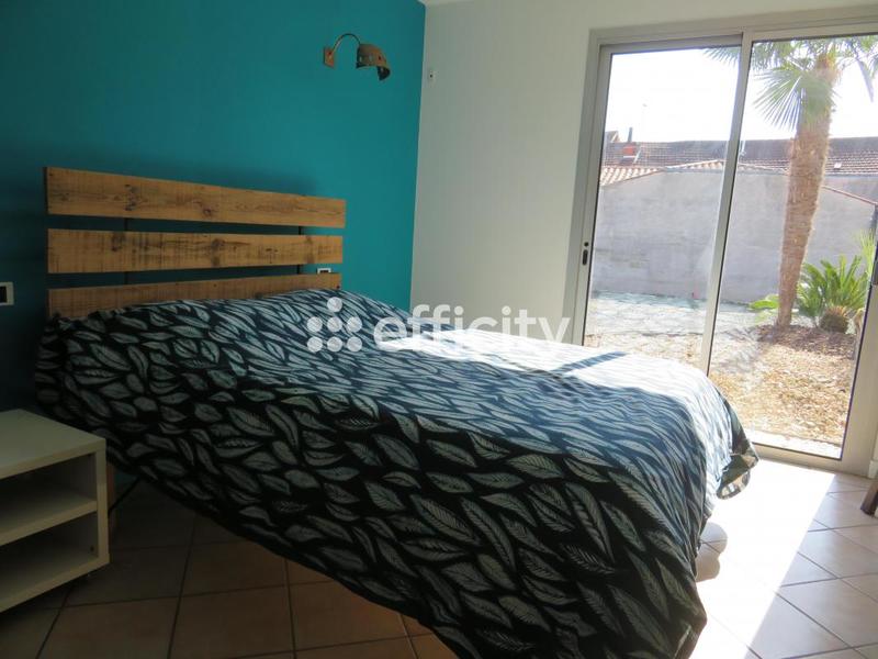 Maison - 212 m² - 7 pièces