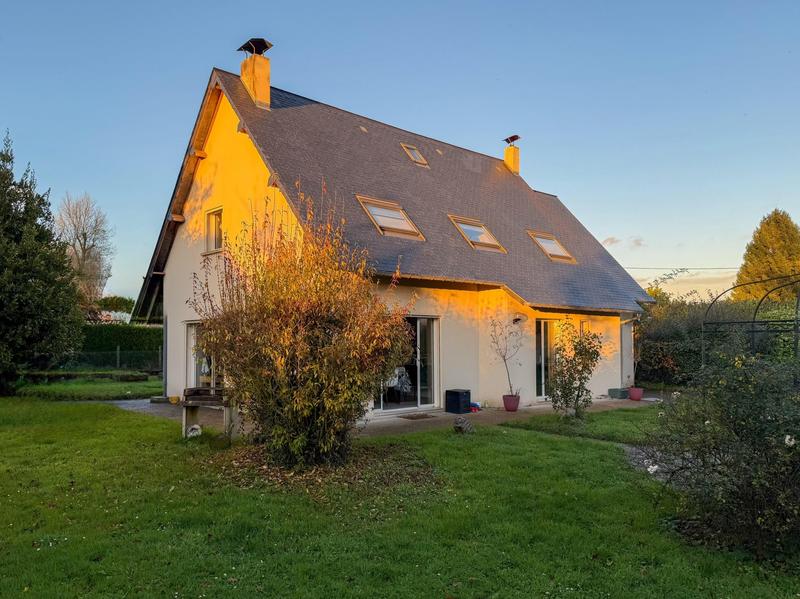 Maison - 150 m² - 7 pièces