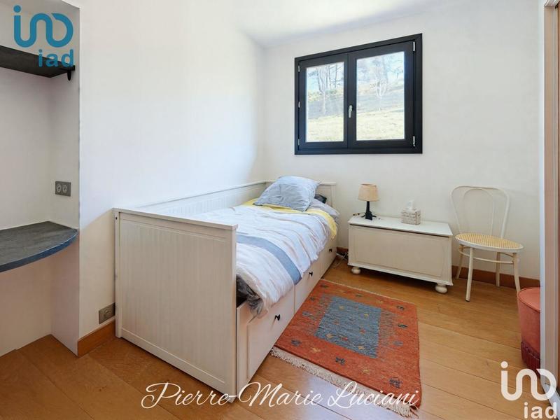 Maison - 185 m² - 6 pièces