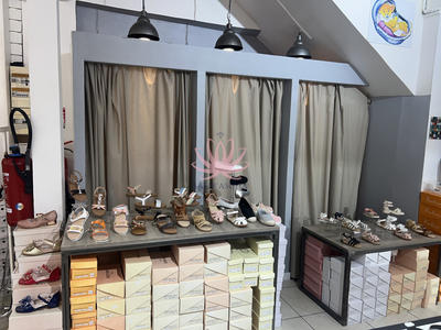 Magasins - 92 m² - 2 pièces