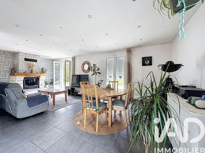 Maison - 127 m² - 7 pièces