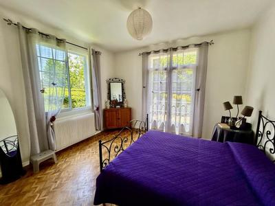 Maison - 224 m² - 6 pièces