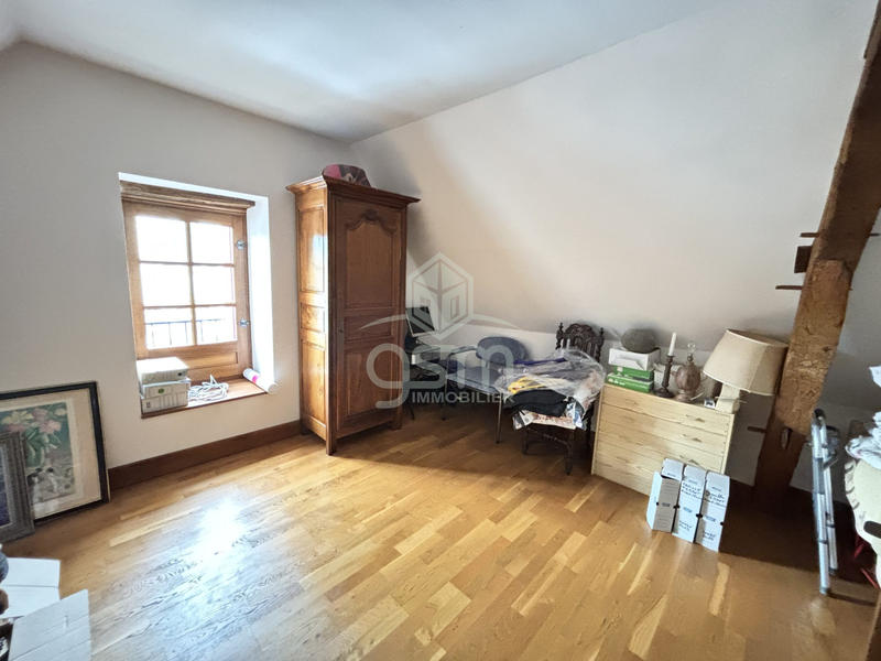 Maison ancienne - 186 m² - 8 pièces