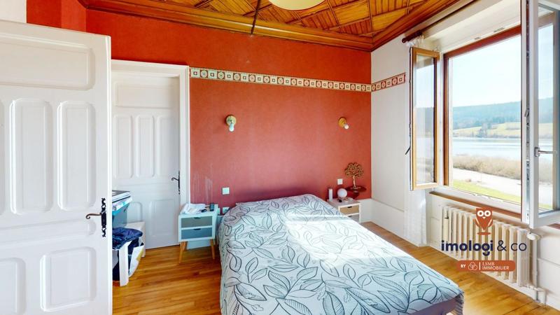 Appartement - 155 m² - 6 pièces