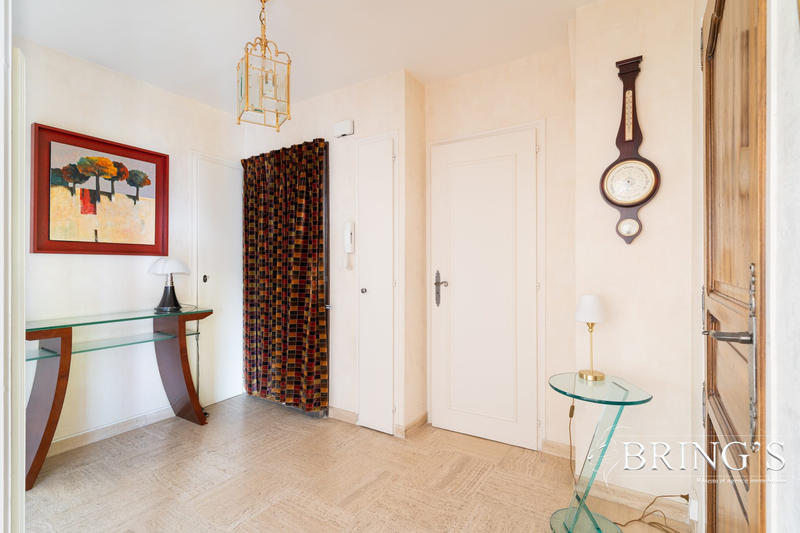 Appartement - 126 m² - 7 pièces