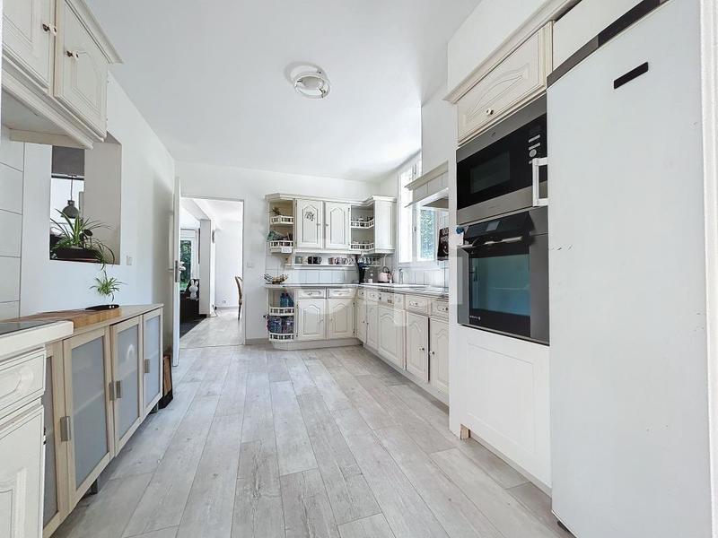 Maison - 197 m² - 8 pièces