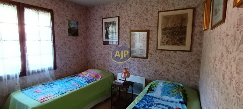 Maison - 140 m² - 6 pièces