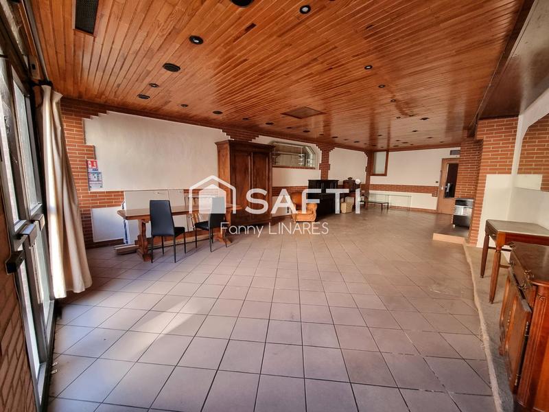 Maison - 226 m² - 8 pièces