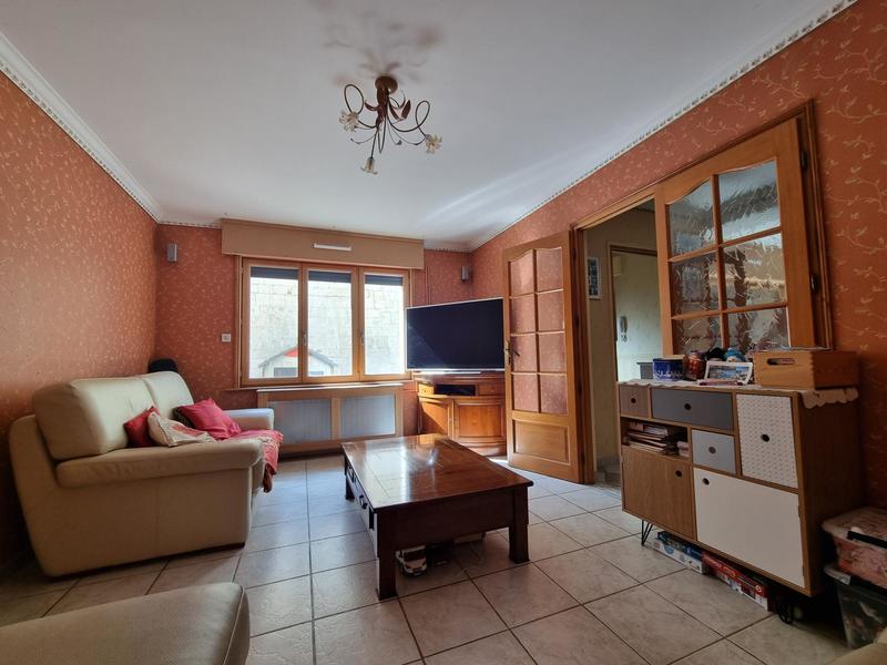 Maison - 208 m² - 9 pièces