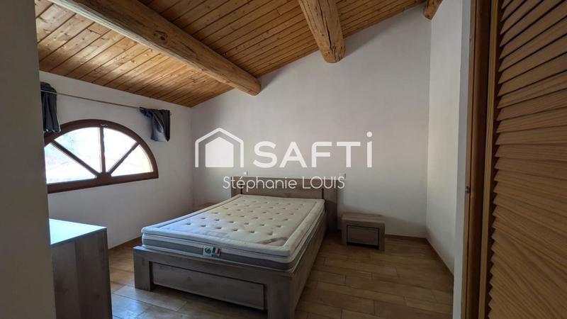 Maison - 232 m² - 8 pièces