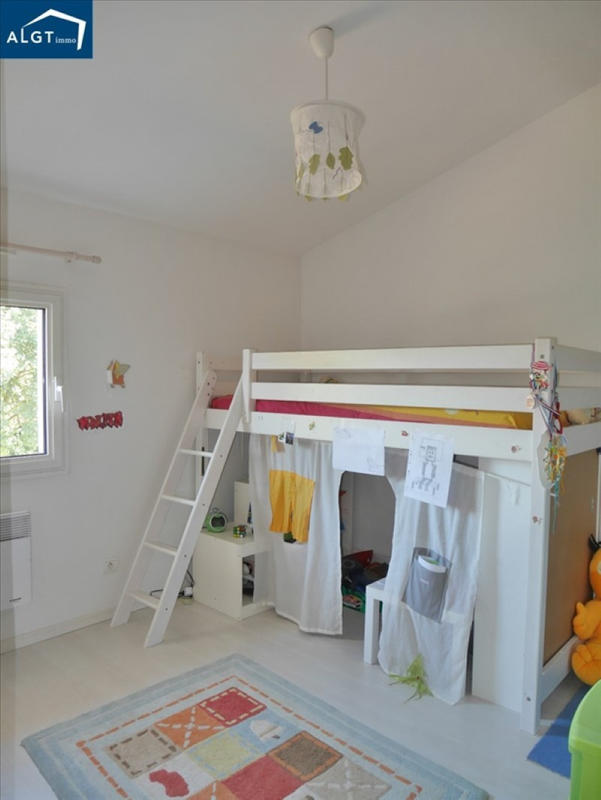 Villa - 203 m² - 6 pièces