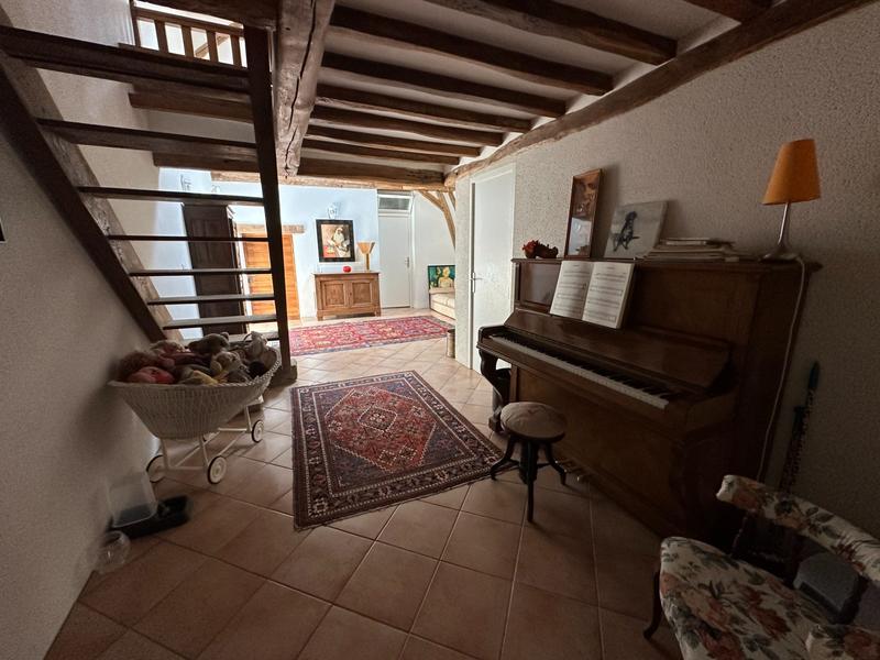 Maison - 320 m² - 10 pièces