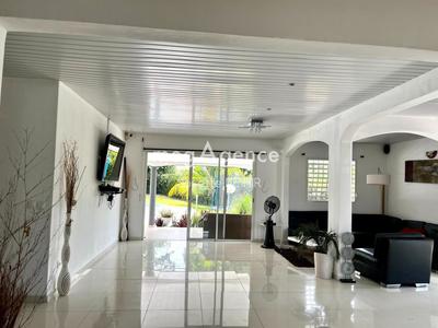 Villa - 134 m² - 5 pièces