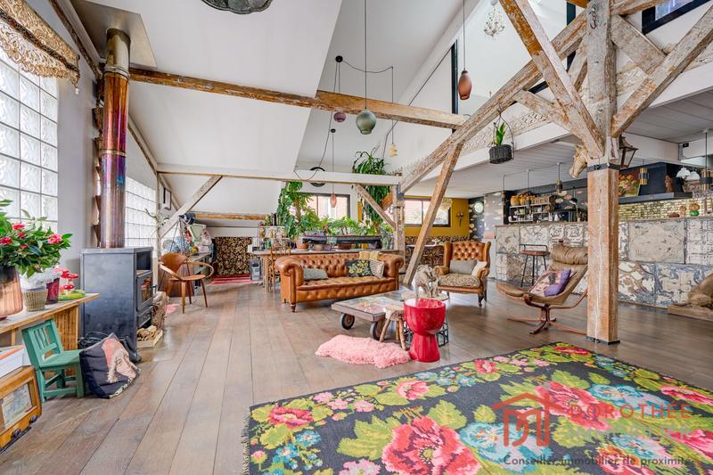 Loft - 130 m² - 4 pièces