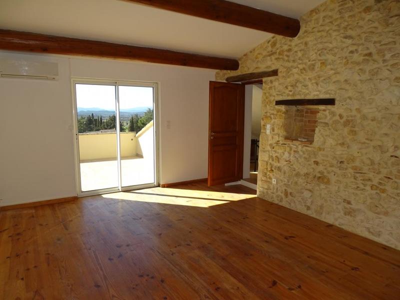 Maison de village - 180 m² - 10 pièces