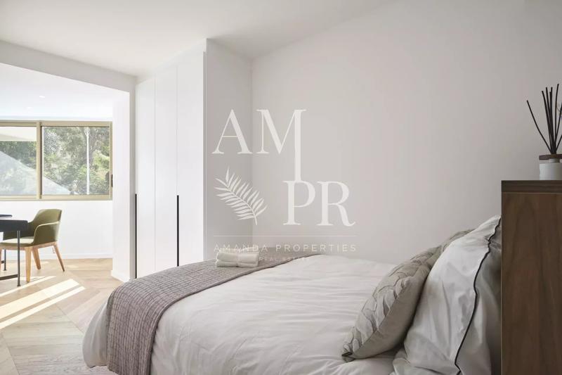 Appartement - 90 m² - 4 pièces