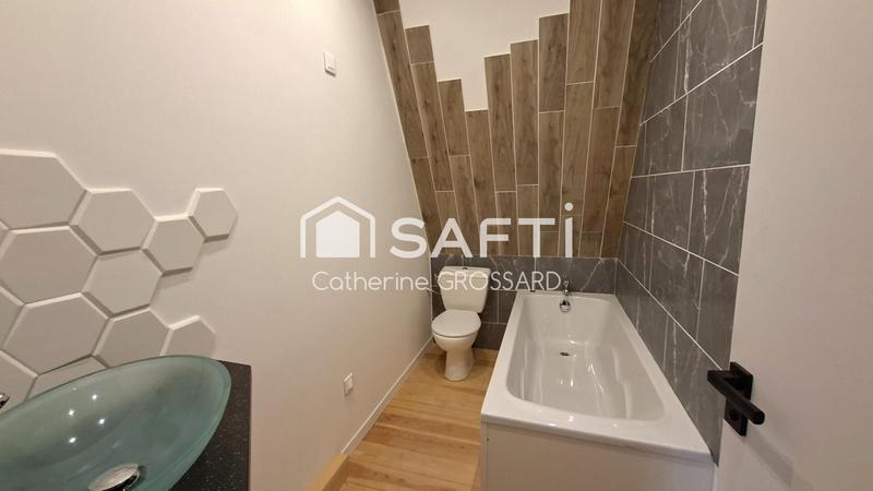 Maison - 300 m² - 10 pièces