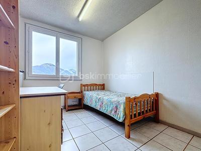 Appartement - 67 m² - 5 pièces