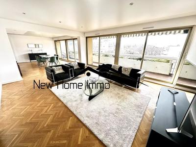 Appartement - 133 m² - 4 pièces