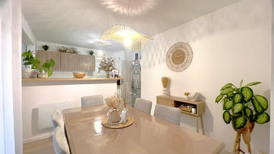 Appartement - 90 m² - 3 pièces