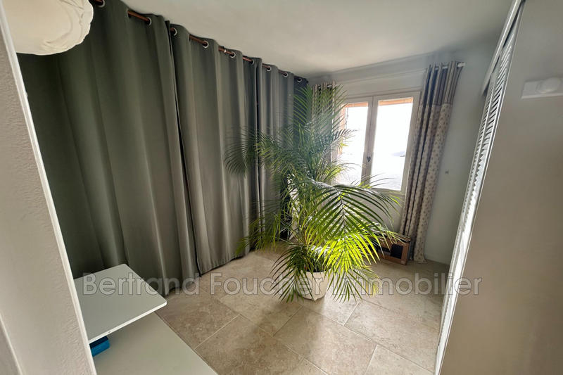 Maison - 1 413 m² - 5 pièces