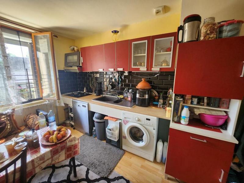 Immeuble - 92 m² - 7 pièces