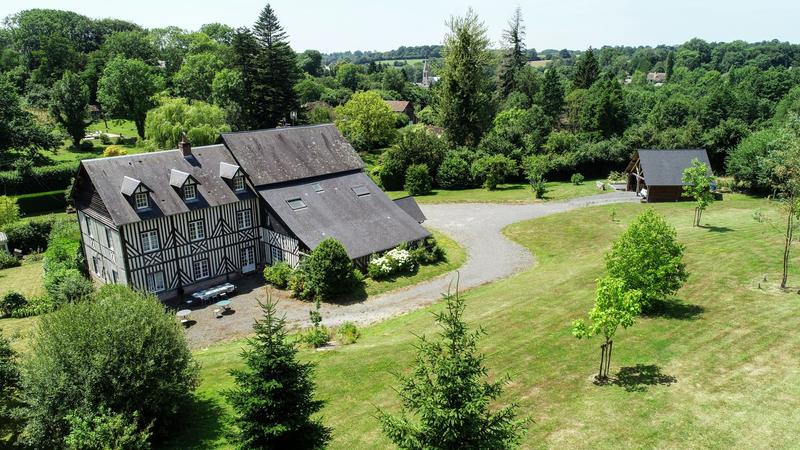 Manoir - 441 m² - 12 pièces