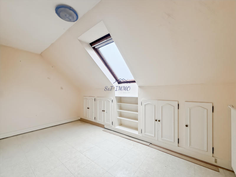 Maison - 172 m² - 9 pièces